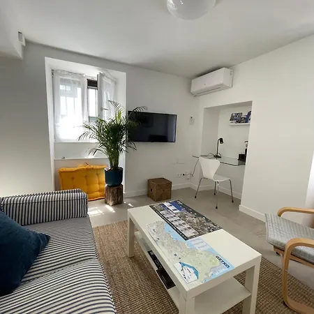 Daire Tatoena, Puerto Viejo *