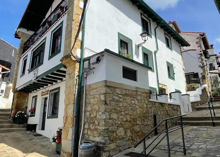 Tatoena, Puerto Viejo